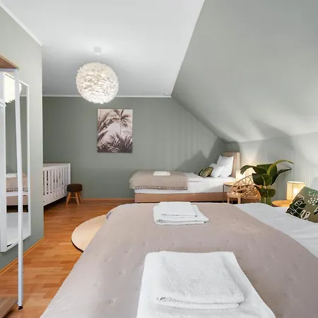 Jooyful Cozy Ferienhaus